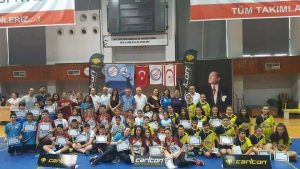 ''ANNEM İLE BİR TAKIMIZ'' Badminton Organizasyonu.